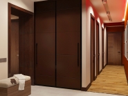 Интерьер коридора с ярким акцентом